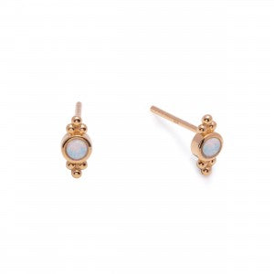 Oli Stud Earring