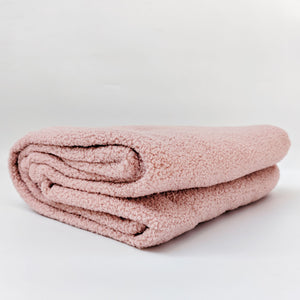 Teddy Boucle Throw